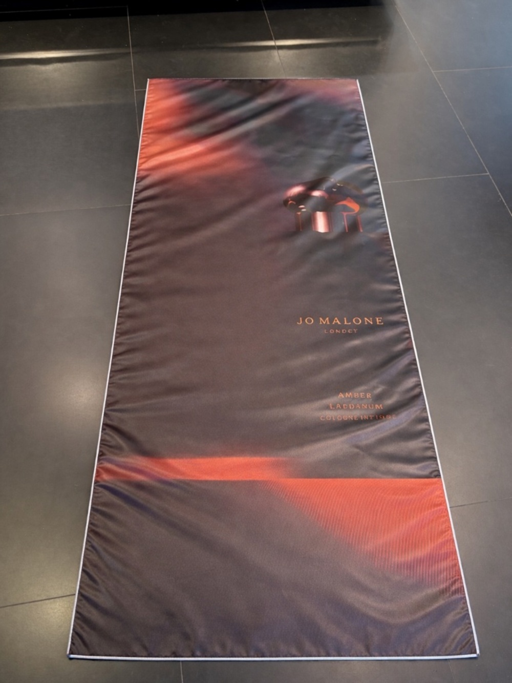 Jo Malone London Store Display Advertisement – Amber & Labdanum